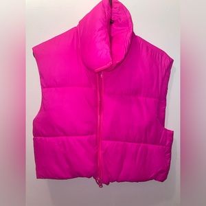 Cropped puffer vest